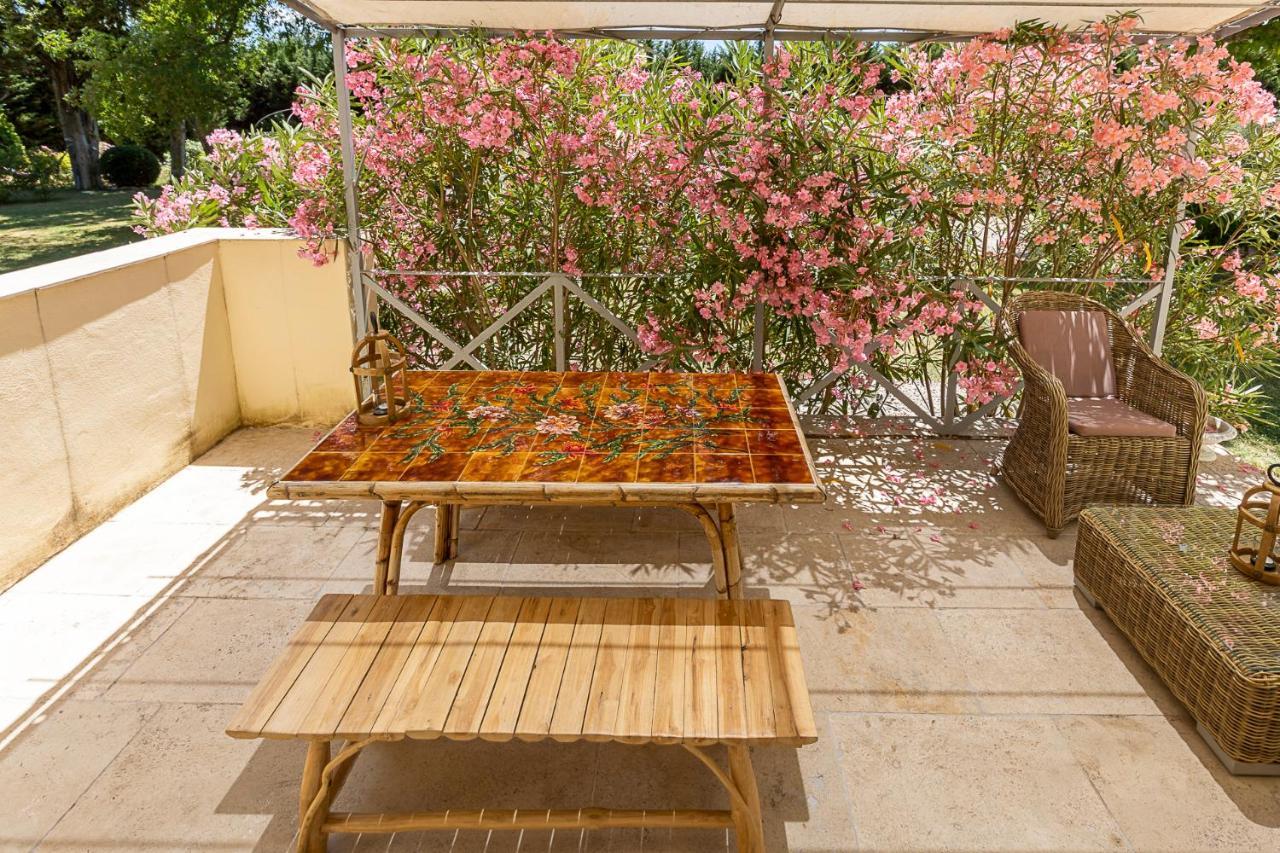 Mas De Capelou Bed & Breakfast Avignon Ngoại thất bức ảnh